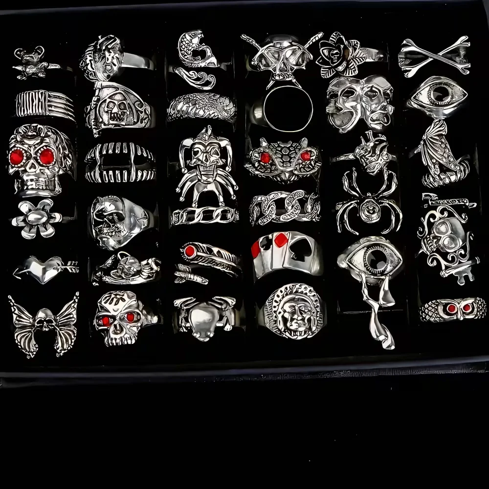 24Pcs/Lot Fashion Punk Hip Hop Alloy Rings Unique Exaggerated Poker Skull Mixed Couple Party Wedding Daily Accessories Jewelry