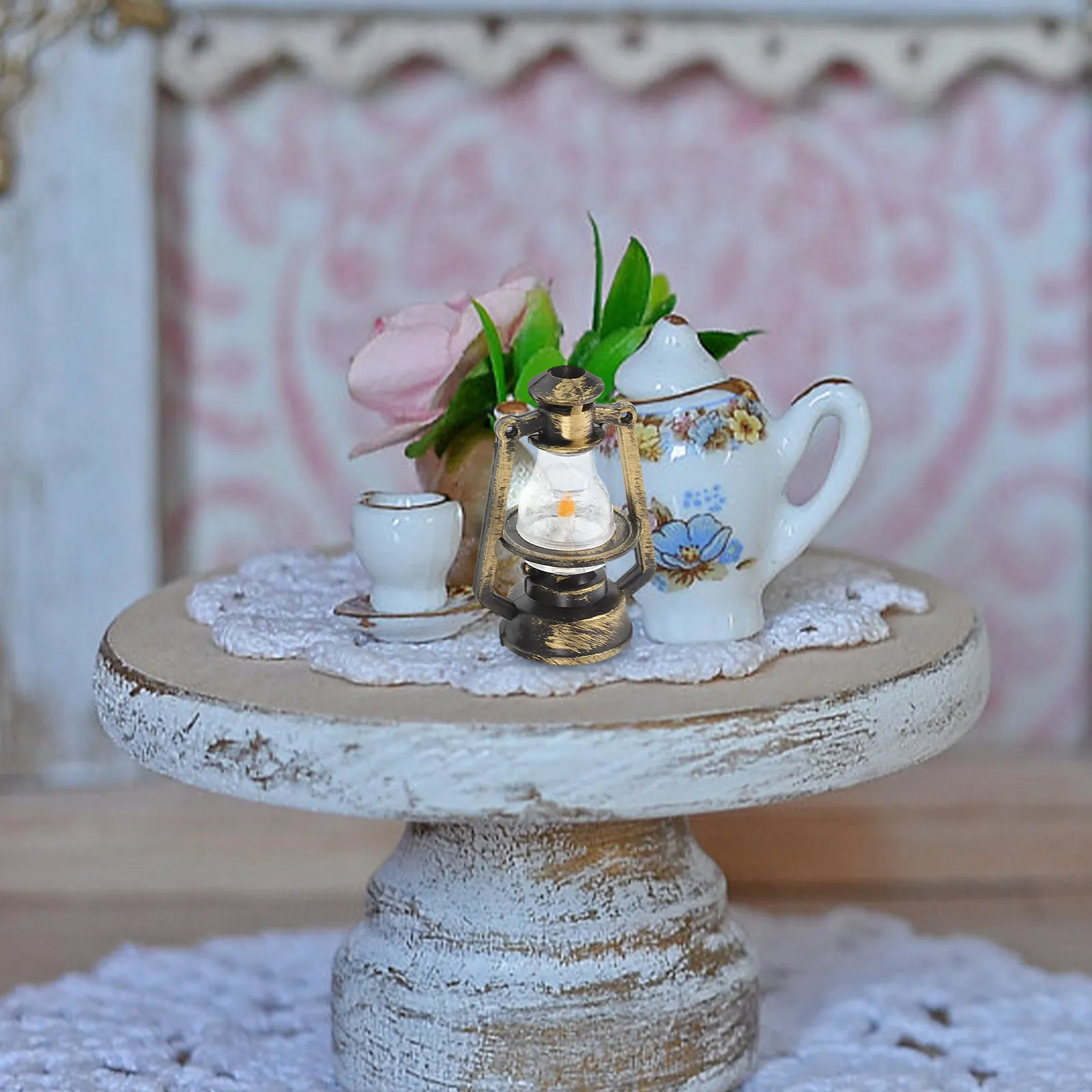 

5Pcs Miniature Retro Lamp Dollhouse Accessories DIY Landscape Photography Prop Vintage Mini Lanterns Miniature Lamp