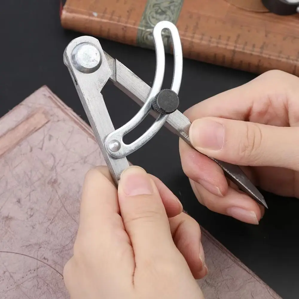

Pencil Marking Steel Wing Divider Edge Creaser Adjustable Compass-Circle Maker Leather Craft Rotating Tool Scriber