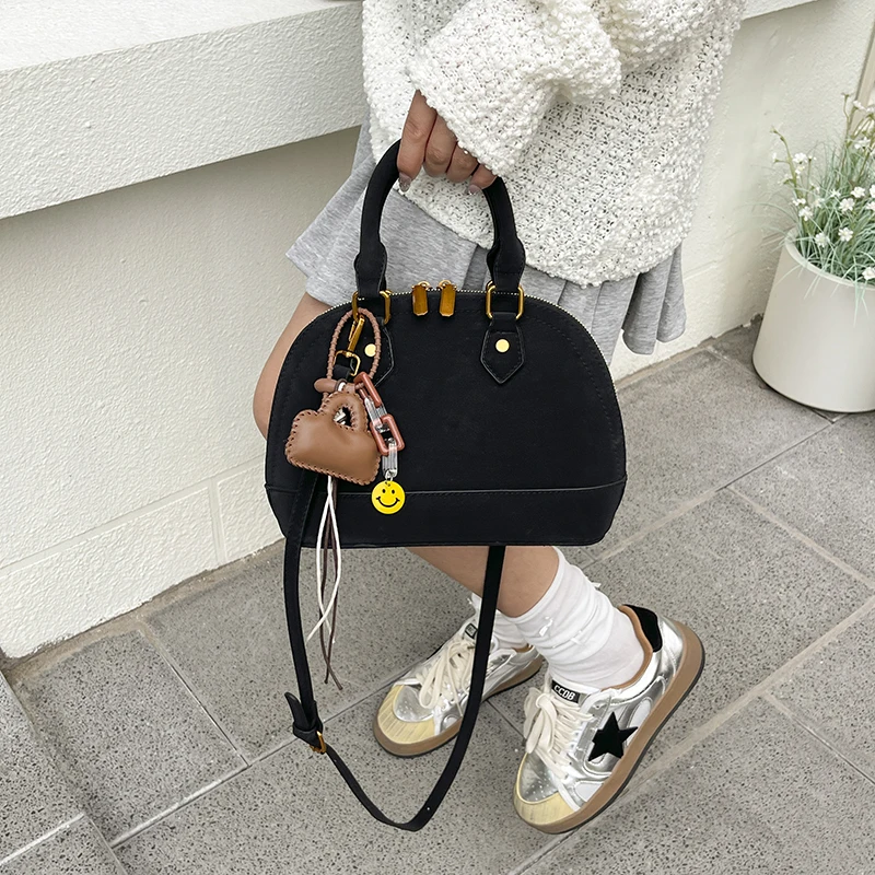 

Classic Women's Handbag Shoulder Bag Crossbody Messenger in Elegant Leather Luxury Brand Designer Collection