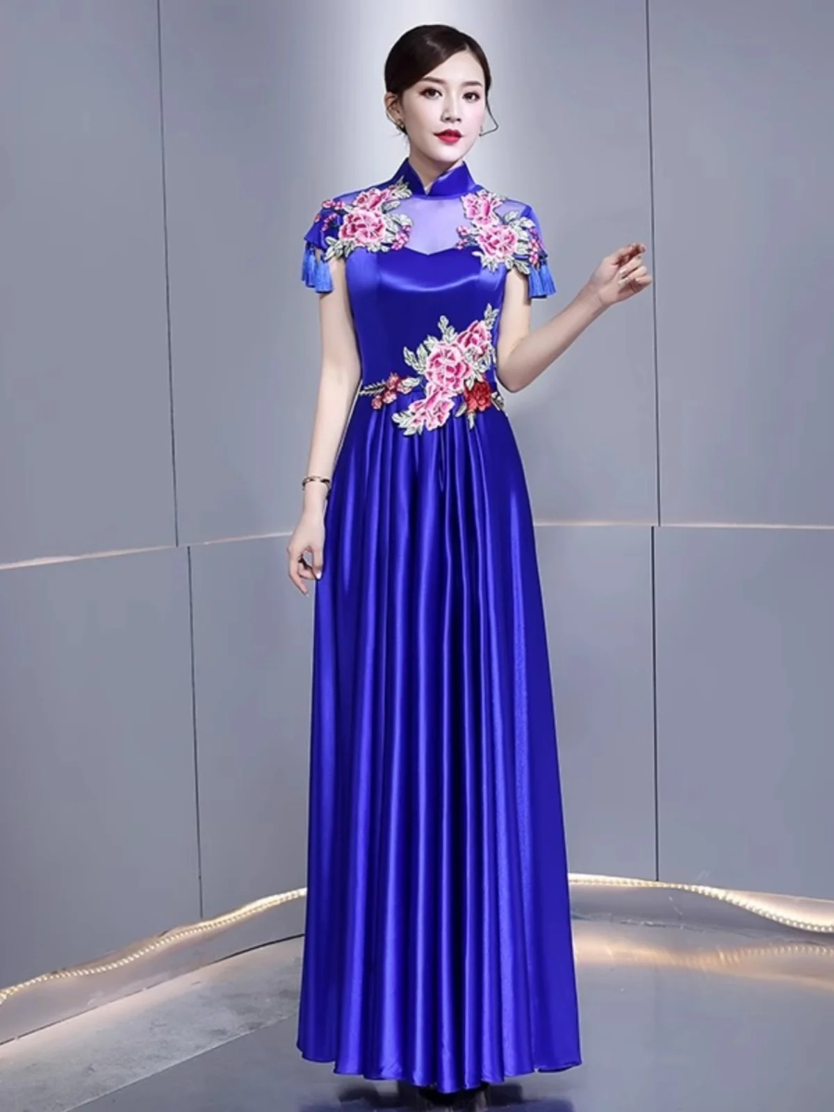 robe-de-spectacle-rouge-ele-pour-femmes-costume-de-spectacle-sur-scene-de-plus-de-35-ans-tenue-de-chorale-ethnique-traditionnelle-pour-femmes