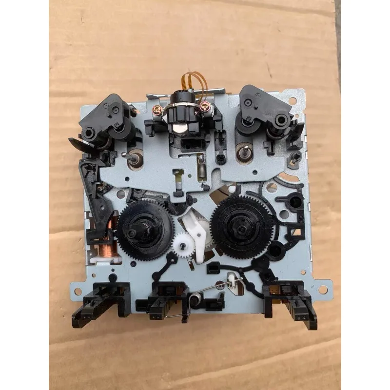 Electronically controlled tape recorder movement, the small drive belt is broken 65mm.