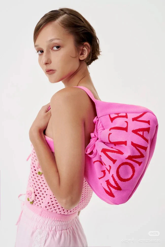 

Niche knitted single shoulder underarm drawstring cloud dumpling bag