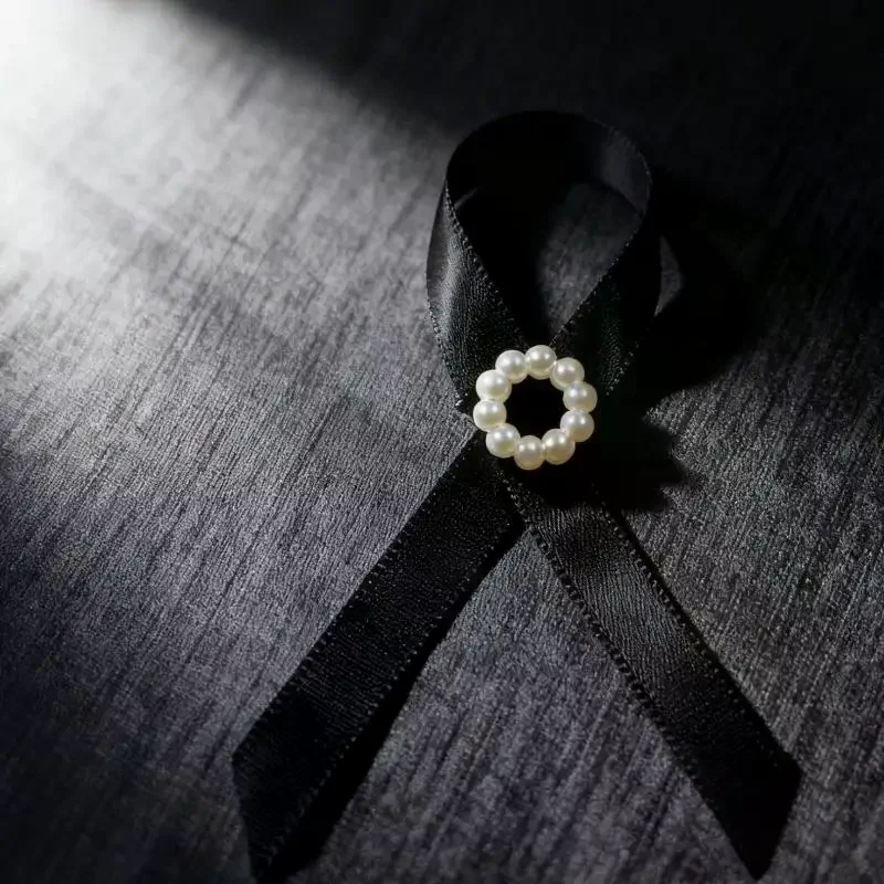 شريط أسود شارة بدبوس بروش جنازات دبوس تذكاري شريط أسود دبوس بروش شارة الحداد شارة جنازة دبوس بروش بروش