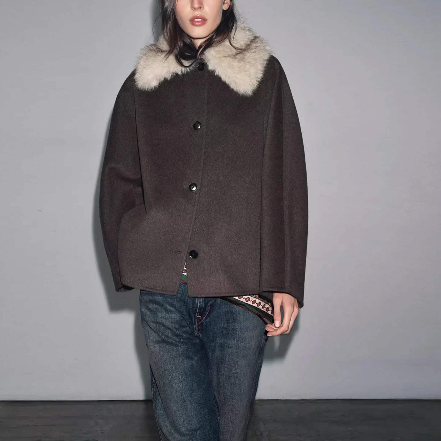 엘리 인조 모피 효과 자켓 2025 가을 신상 여성 패션 Z 스탠드 핏 외투 여성용