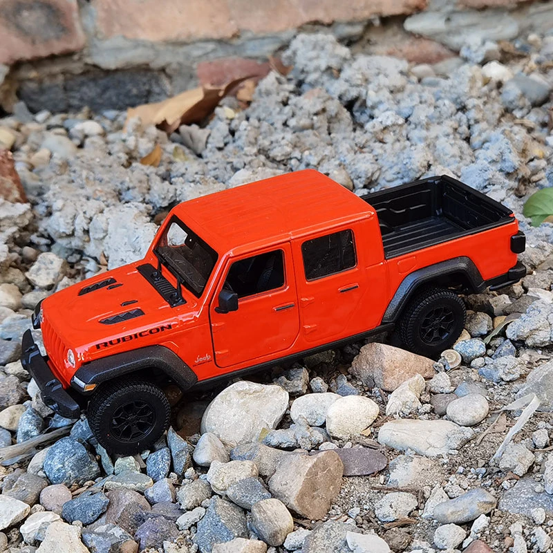 Diecast 1/27 Size Jeep 2020 Gladiator Model Car Pickup Truck Alloy Car Model Collection Display Hobby Original Box