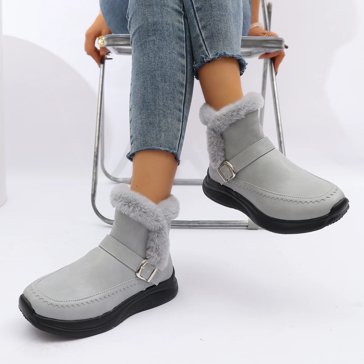 2026 Winter Neue Mode Damenstiefel Verdickte Warme Baumwollschuhe Wildleder Dickbesohlte Rutschfeste Damen-Sneaker Lässige Schneestiefel – Detail 22