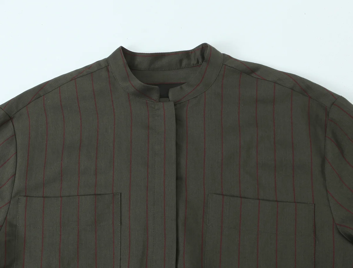 قميص نسائي غير رسمي جديد لشتاء 2025 فضفاض ومتعدد الاستخدامات أنيق بأكمام طويلة وياقة واقفة مخطط