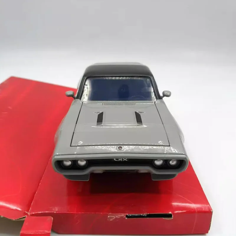 Jada Diecast 1:24 Scale Plymouth GTX Grey Alloy Simulation Car Model Static Collection Decorated Holiday Gift Toy Souvenir Gift view 2