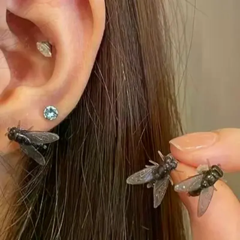Creative Abstract Fly Stud Earrings for Women Funny Simulation Jewelry for Parties Ideal Gift for Friends