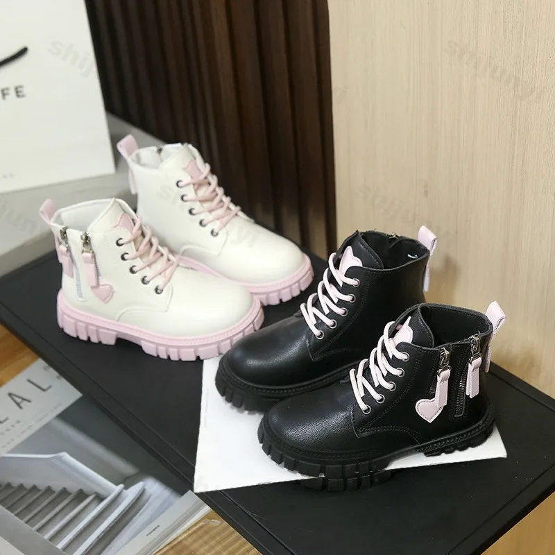 

Сапоги из искусственной кожи для девочек, осень 202, детские ботильоны, модные повседневные удобные полусапожки, детская нескользящая уличная обувь принцессы