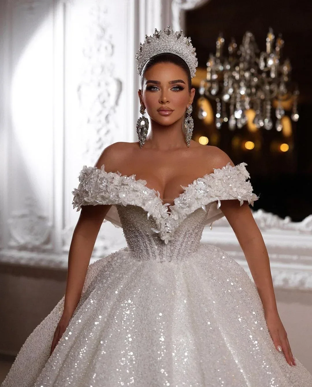 Luxurious Shining White A-line Lace Beaded Women's Wedding Dress Sexy V-neck Off Shoulder 2026 New Bridal Dress Customized