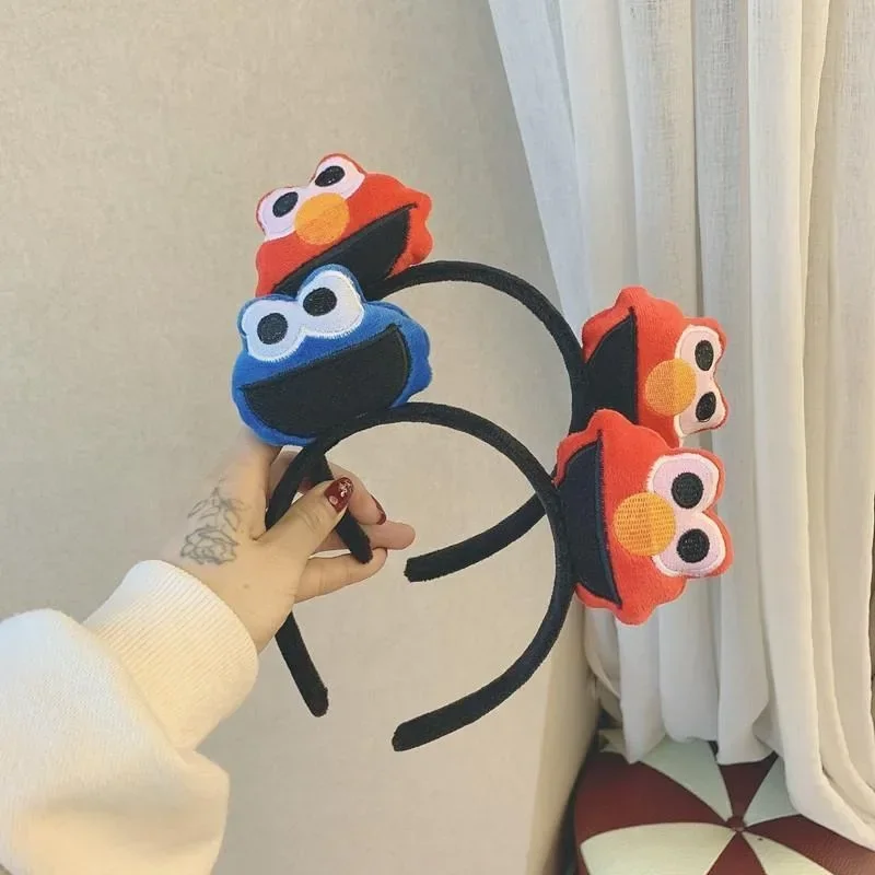 Vila Sésamo ELMO COOKIE MONSTER animação periférica dos desenhos animados bonito boneca tridimensional menina coração doce rosto lavagem bandana