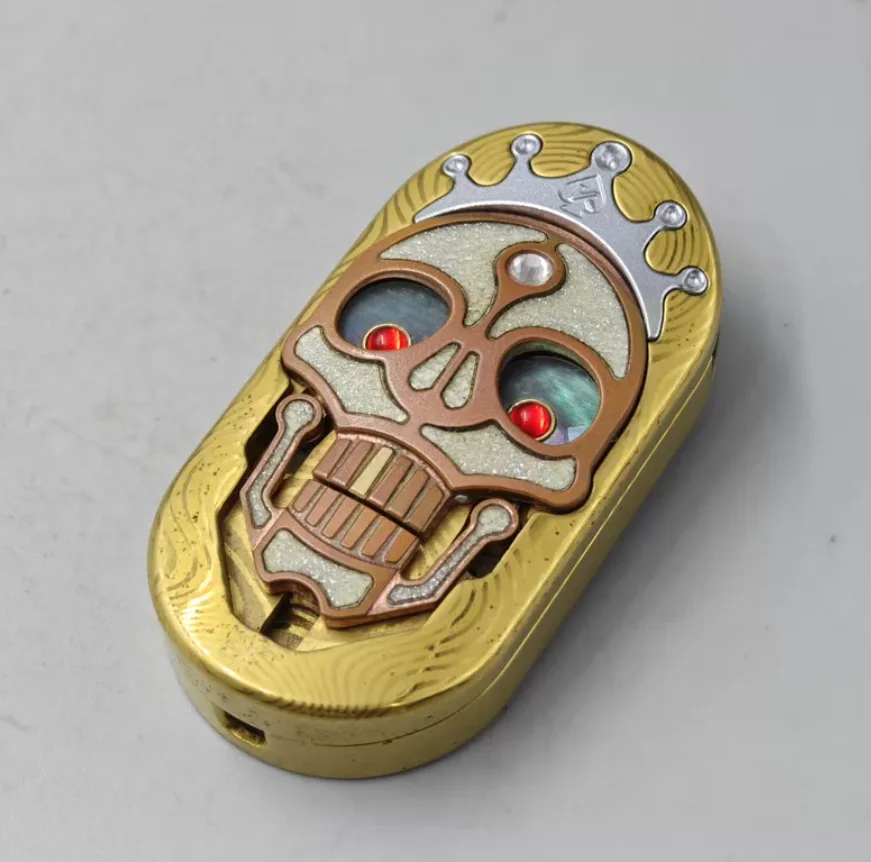 Used EDC SAS Golden Damascus King David fidget slider decompression toy