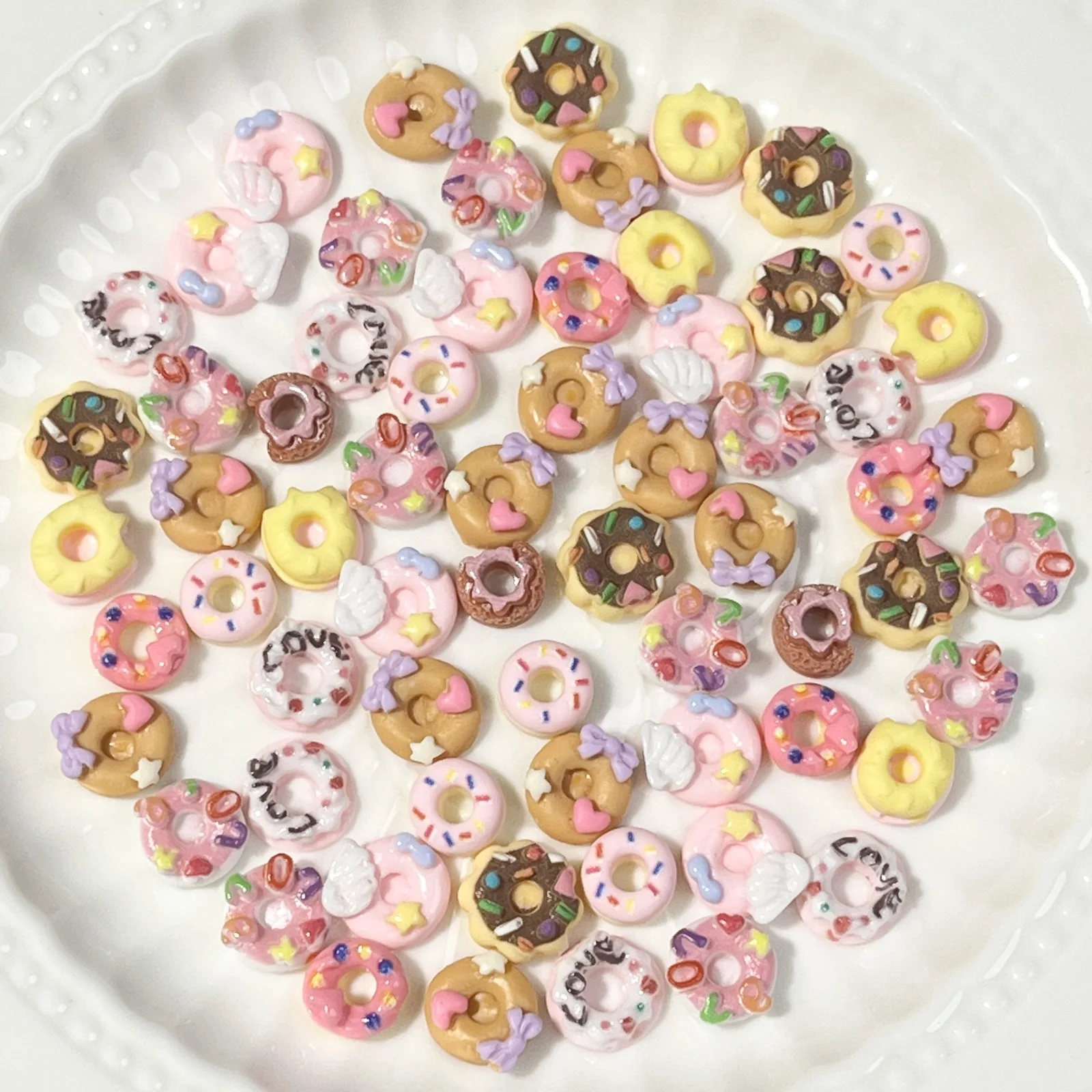 50pcs Cute Food Play Donut Nail Charms Bulk Korean Cream Faltback Resin Jewelry For DIY Manicure Design Decaoration Accessories