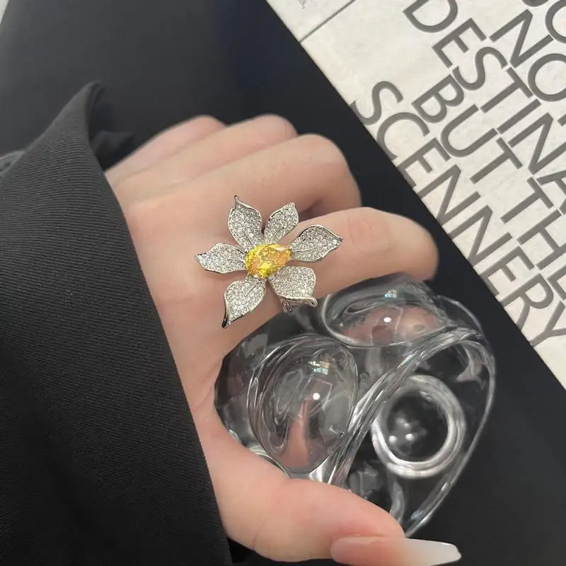 925 sterling silver live streaming same high-end flower ring, niche design, romantic and sweet temperament ring for women