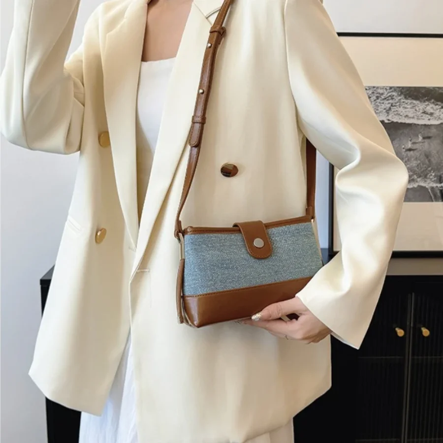 

Модная летняя новая тенденция простой и универсальной летней женской сумки на одно плечо, повседневная цветная косая подмышками