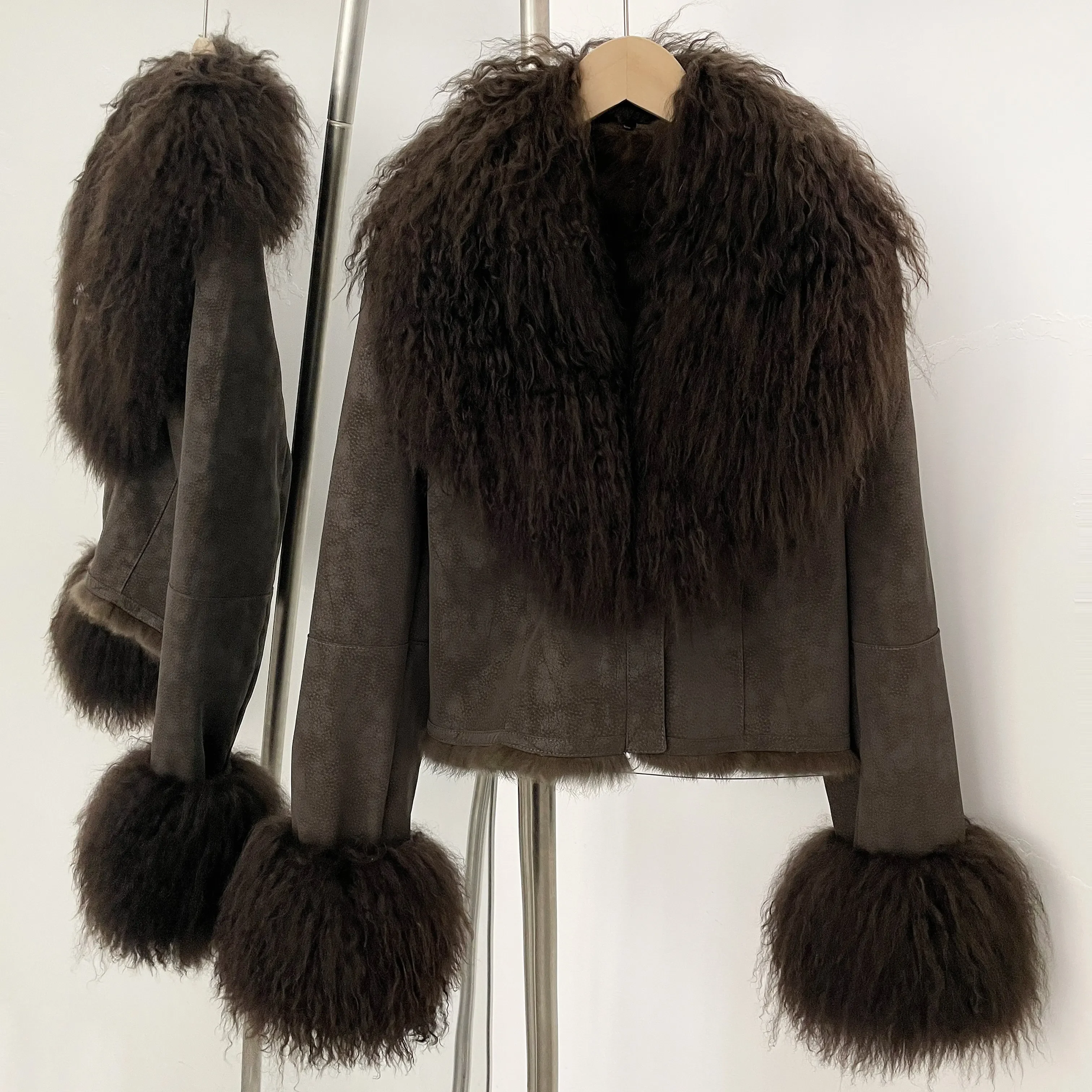 Real Mongolian Sheep Fur Coat 2025 Autumn Winter Suede Women with Long Sleeve New Arrival Winter Rabbit Fur Lining Fur Jacket