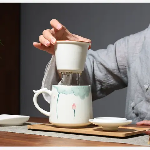 Celadon Hand-Painted Tea-Making Cup Fresh-Style Water Cup Ceramic Cup for Home and Office Use Tea-Filtering Cup