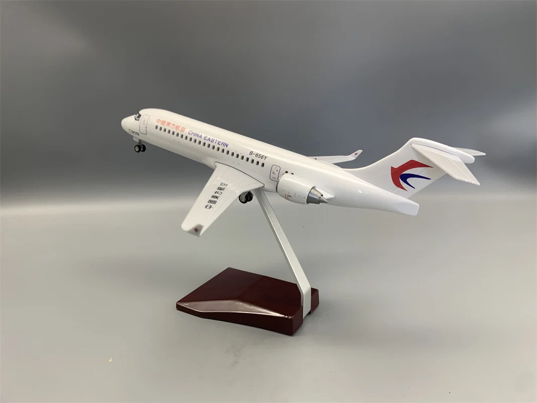 1:100 Scale Airplane Model 34cm China Eastern C909 Model Plane building kit Diecast Resin With LED For Business Decoration Gift