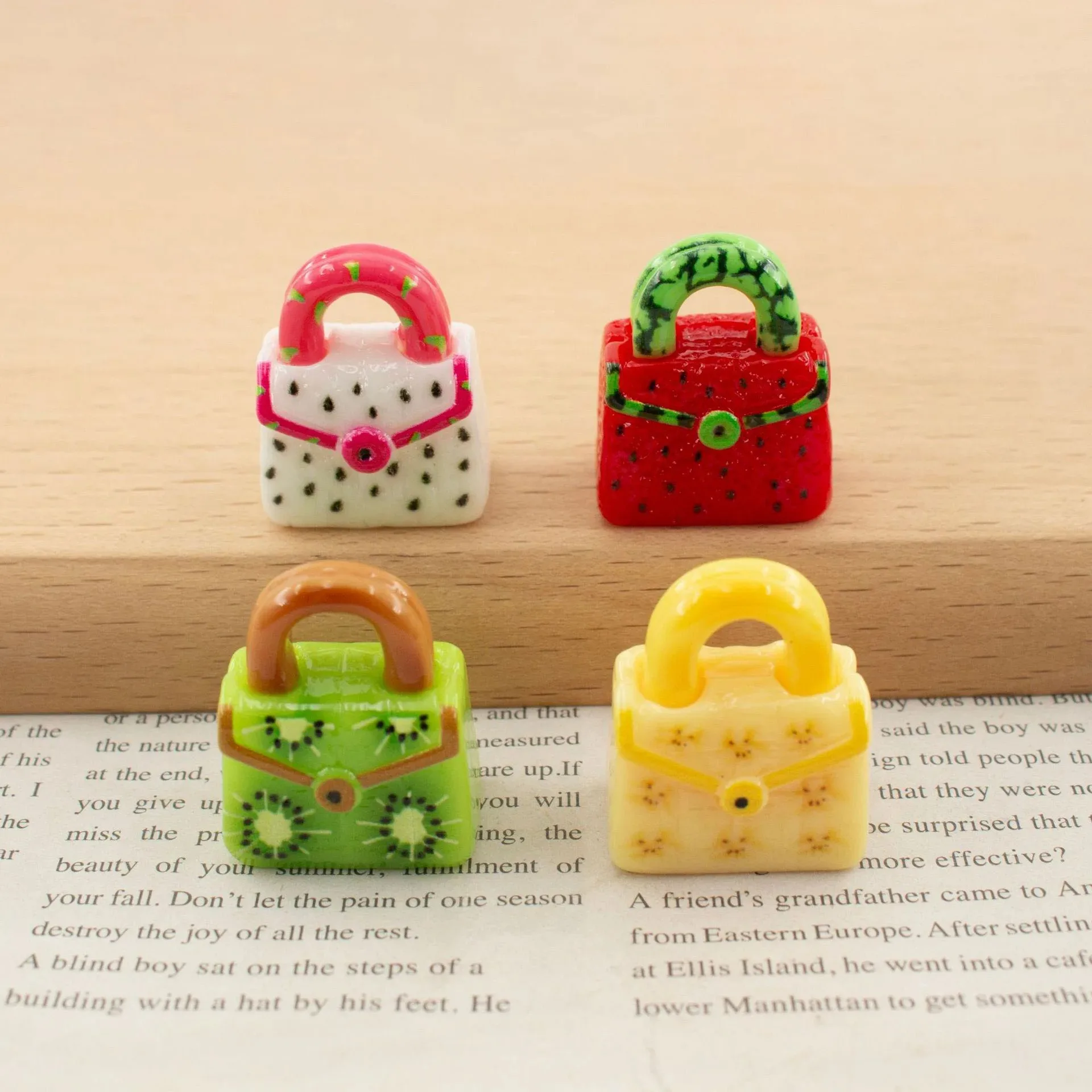4pcs Simulated fruit handbag resin decorative accessories diy handmade Pendant Desk decoration figurines mobile phone chain