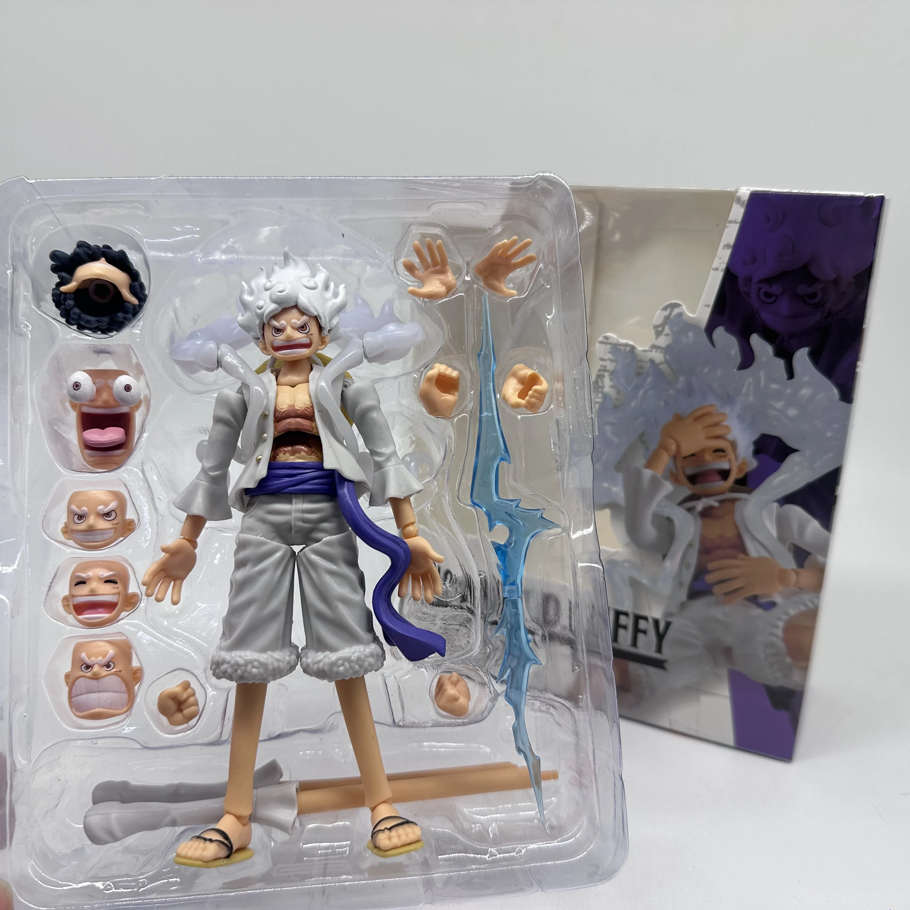 One Piece Monkey D. Luffy Gear 5 Zonnegod Nika Actiefiguur, Anime Figuurmodel Ornament met meerdere accessoires