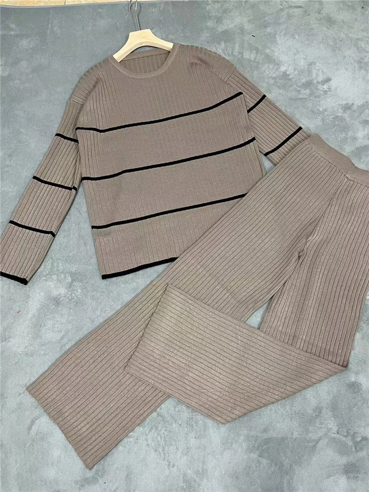 2023 New Autumn Winter 2 Pieces Women's Oufit Suits Knitted Tracksuit Striped Sweater and Wide Leg Jogging Pants Female Sets