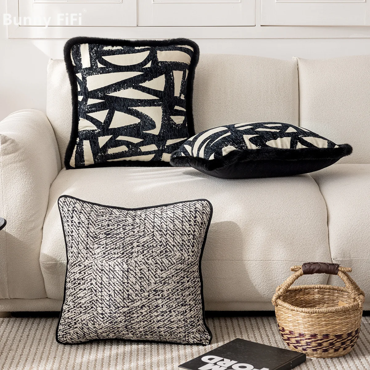 Soft Textured Decorative Tie-Dye Style Cushion Covers Chenille Black Striped Throw Pillow Cases For Bedroom Living Room Decor