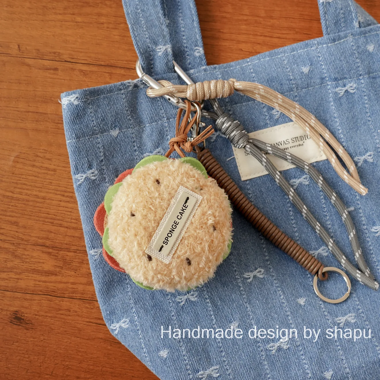 Korean Plush Cute Cherry Cake Hamburger Ice Cream Keychain Cartoon Sweet Simulation Dessert Fluffy Bakcpack Soft Pendant Keyring
