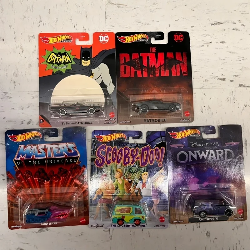 Hot Wheels Car Culture DMC55 Serie Animazione Classica Batman Land Shark Modellino Die-Cast da Collezione, Auto Giocattolo a Sorpresa - Disponibile