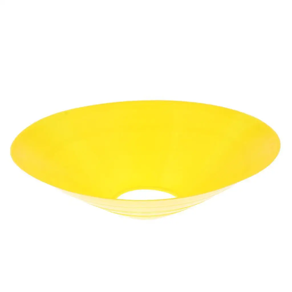 

из 50. конусов, дорожных конусов, конусов для футбола, футбола, баскетбола, спорта