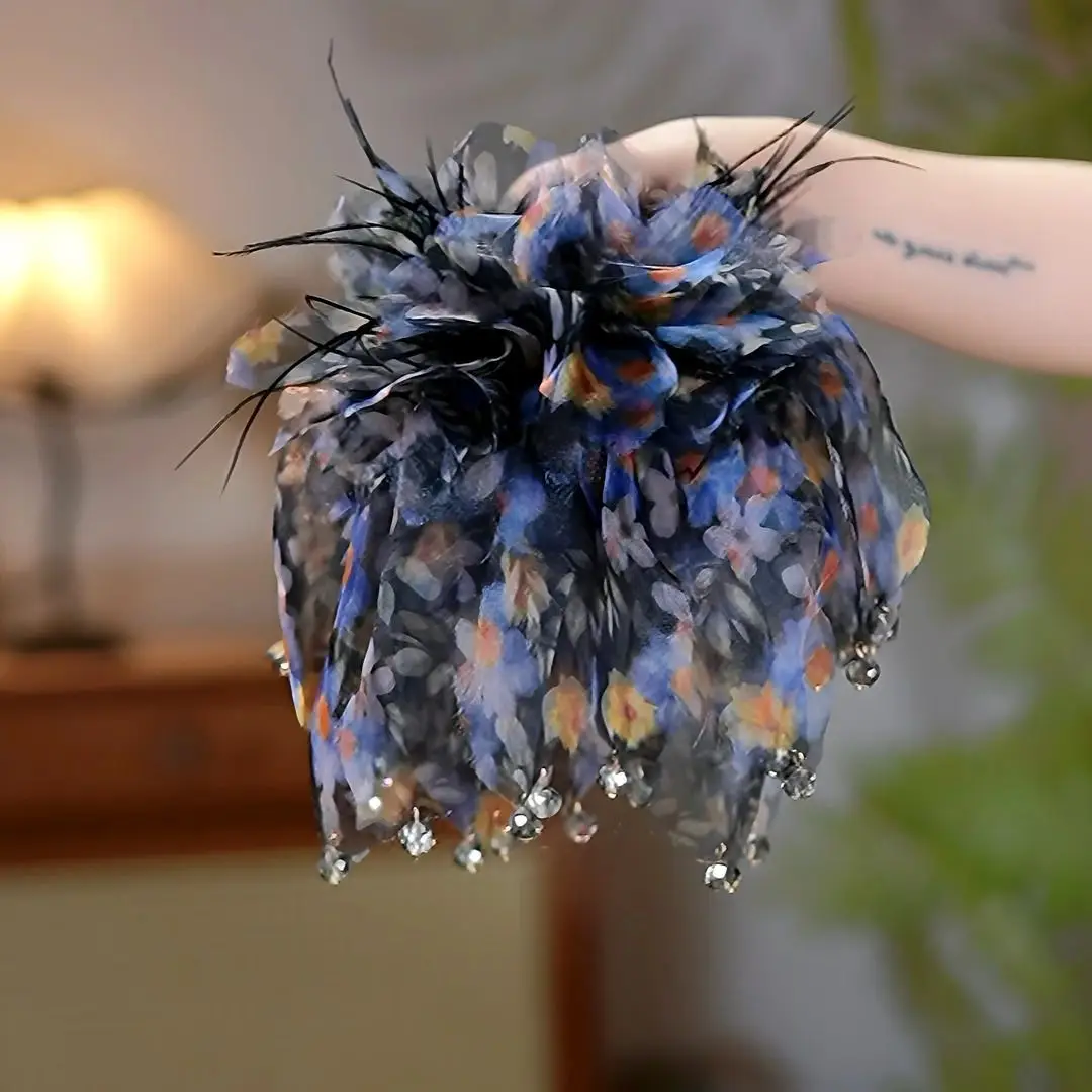 

Feather Flower Large Grab Clip Pan Hair Shark Clip Summer Light Gauze Headdress Hairpin Hair Clips for Women Hair Accessories