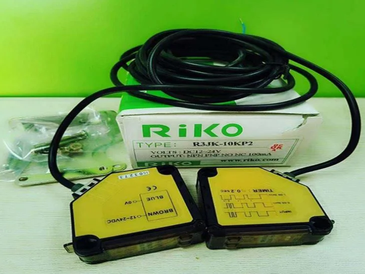 

R3JK-10KP2 R3JK-10A3 R3JK-30A3 New & Original Photoelectric Switch Sensor