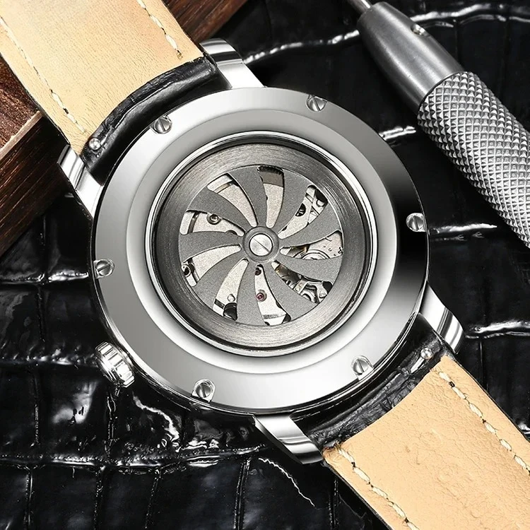 الموضة الكلاسيكية تجول ساعات معقد ثلاثة القرص عرض الوقت الزجاج المعدني اليابان 8215 حركة ساعة ميكانيكية للرجال
