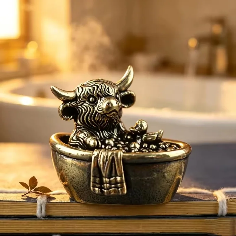 Solid Brass Highland Cow Bathtub Figurine Vintage Desktop Living Room Ornament Home Decor Collectible Gift for Men