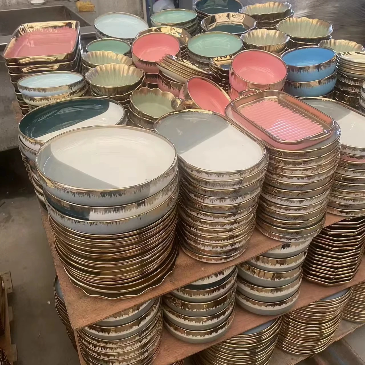 Wholesale  Cheap Restaurant Plate With Gold Rim Ceramic kitchen Bowls Bulk Plates dinner dishes	tableware dinnerware