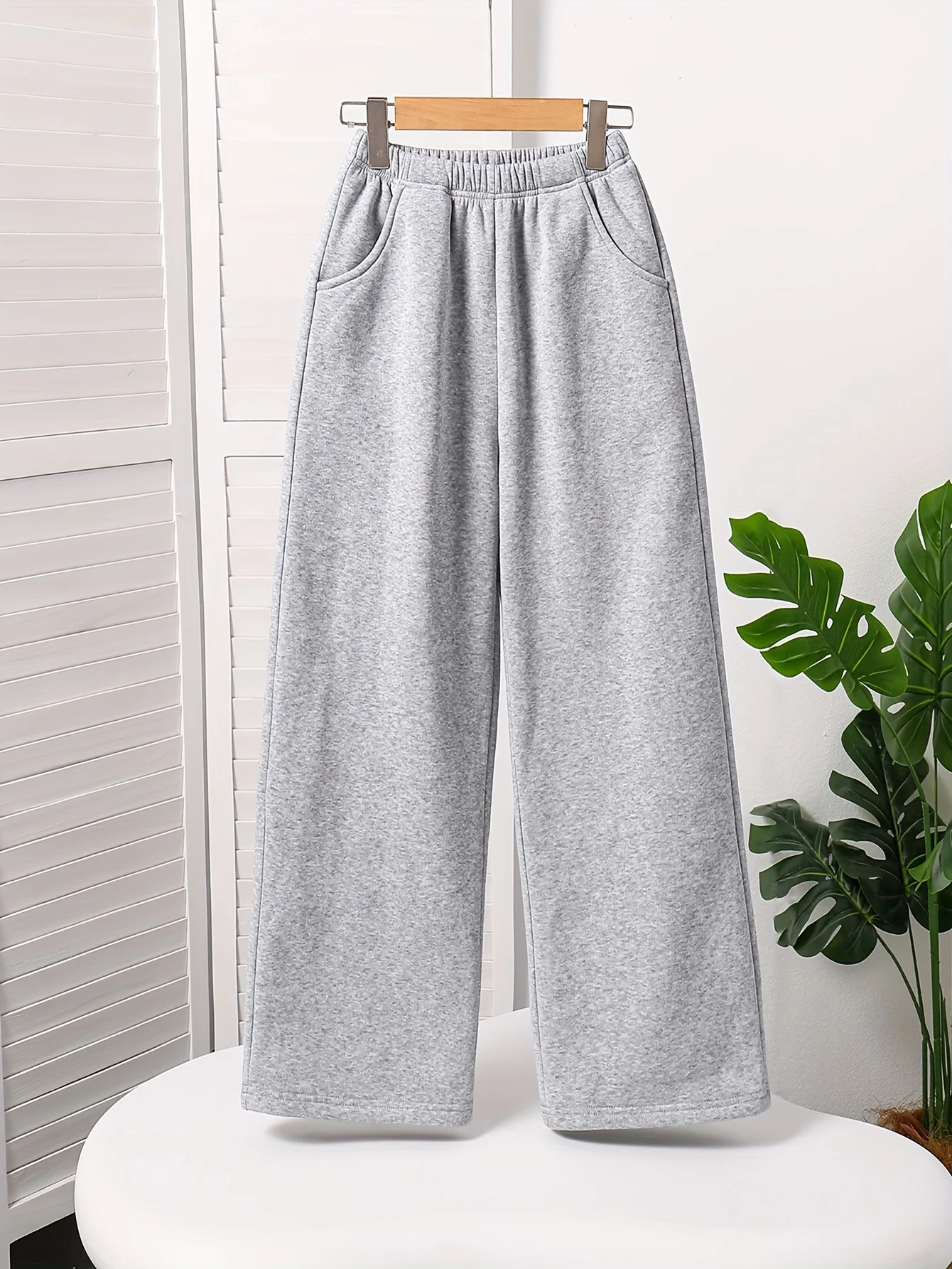 

Autumn and winter men's and women's casual plus velvet sports style gray versatile long loose wide-leg pants sport