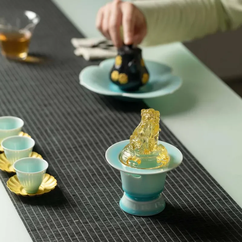 Hutian Kiln Shadow Green Crystal Glaze Lion Incense Burner Chinese Zen Home Decor Glazed Tea Ceremony Ornament for Living
