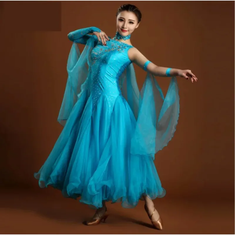 2025 Gonne da ballo da sala Donna Lycra Nuovo design Donna Modern Waltz Tango Abito da ballo / Abito da competizione standard per sala da ballo