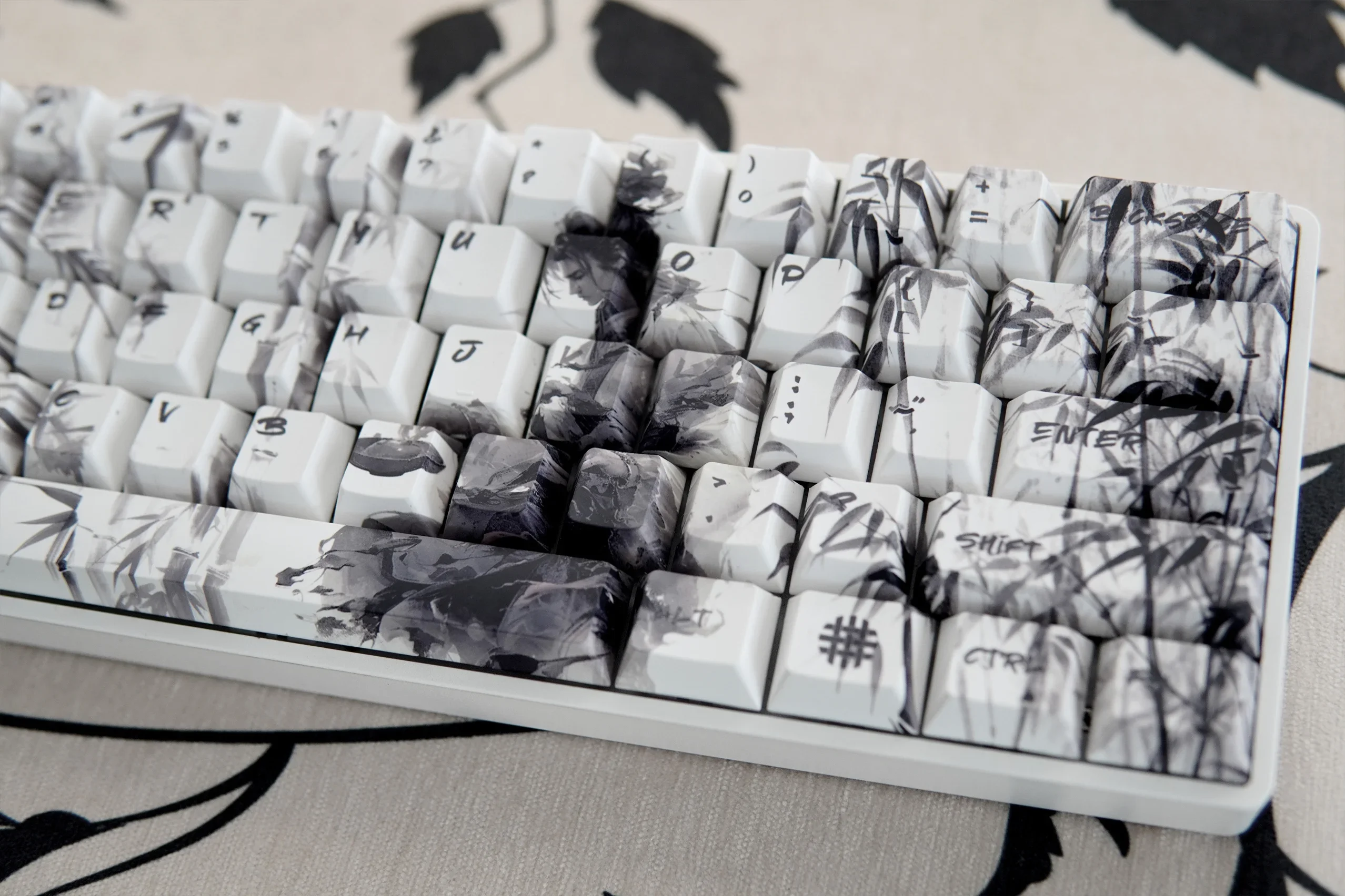 

Guofeng Wuxia is engraving keycaps, five-sided hot sublimation process, original height pbt high-quality keycaps