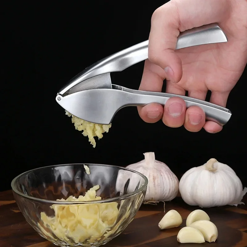 Stainless Steel Garlic Press Mincer, Detachable Garlic Crusher, Easy Squeeze & Clean Kitchen Tool for Minced Garlic