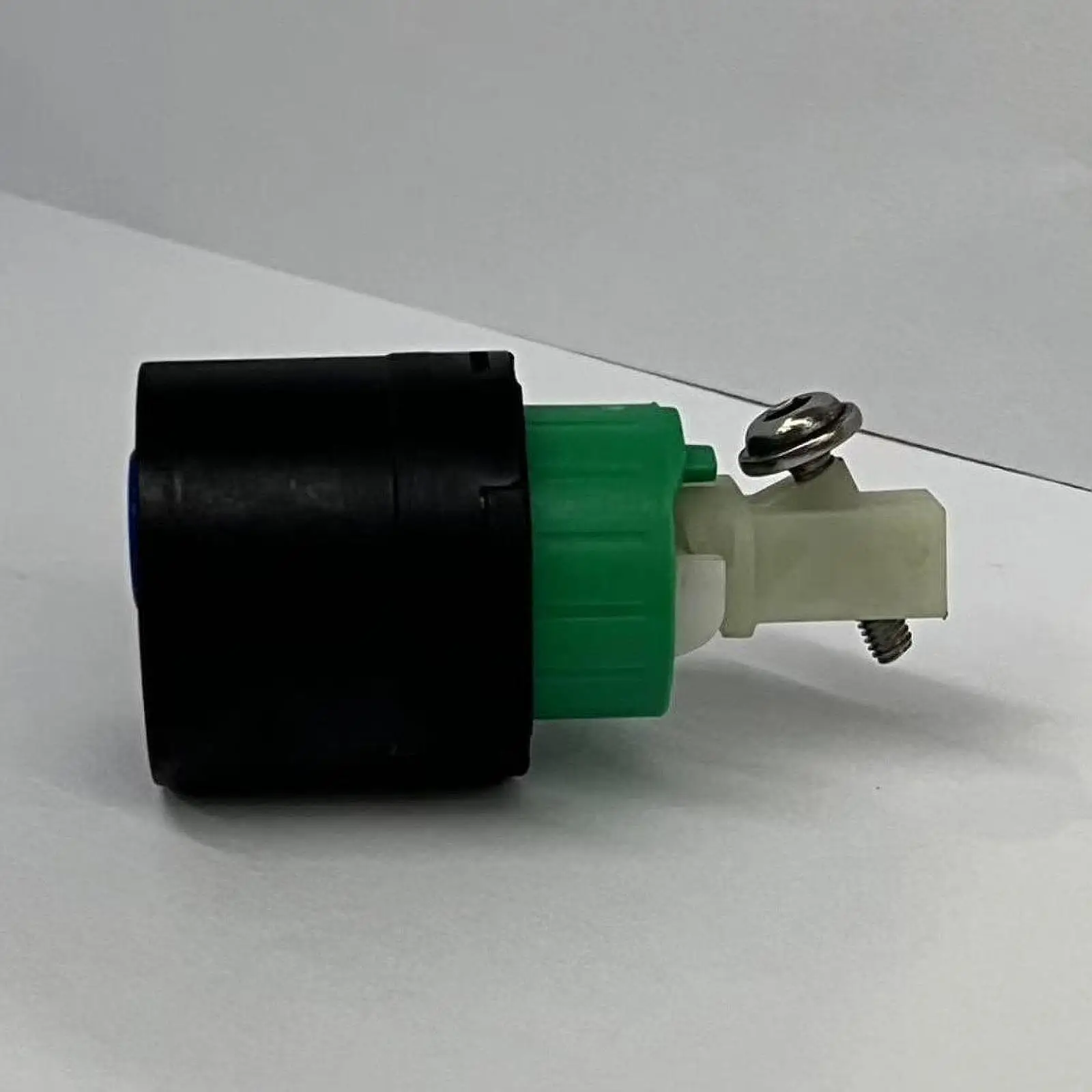 Water Saving Faucet Valve Professional Silent Operation Sturdy Plastic for Bathroom Kitchen M3
