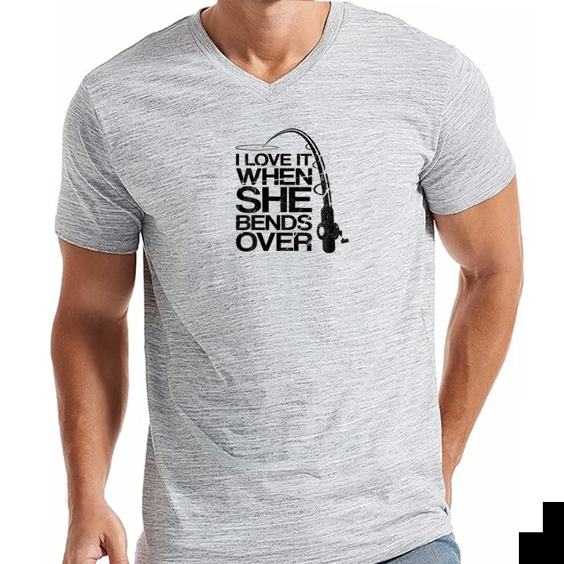 Mens I Love It When She Bends Over Funny Fishing T-Shirt