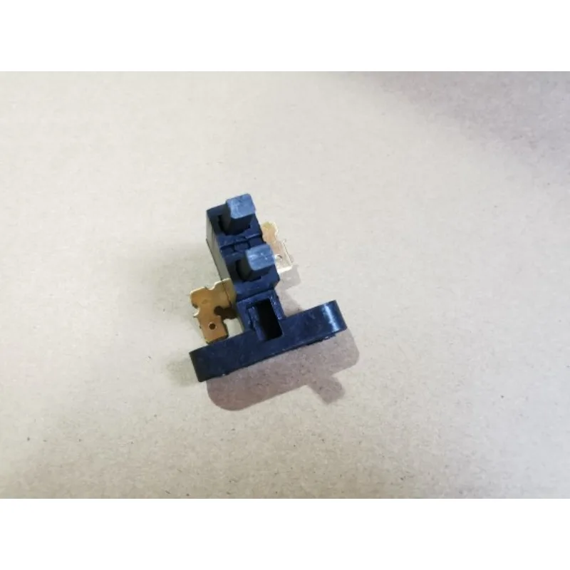 For Cape Generator Carbon Brush KDE6500E /T KDE3500E 5KW 3KW KIPOR