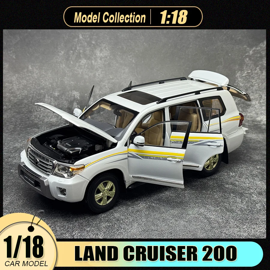 Car diecast model 1/18 LAND CRUISER 200 model static display