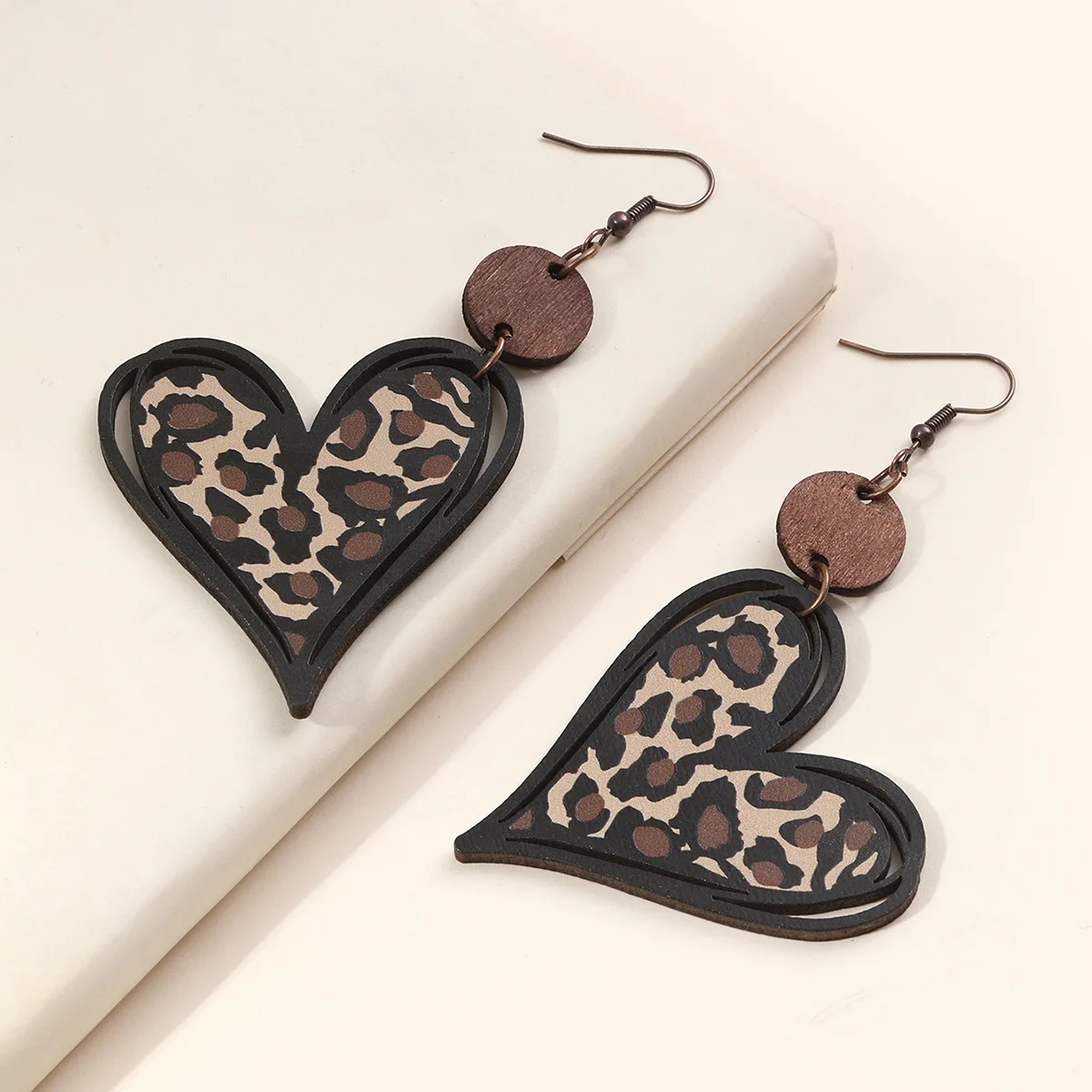 2024 hollowed out leopard print wooden heart-shaped earrings, small round wooden pieces Thanksgiving women's jewelry Ear Studs