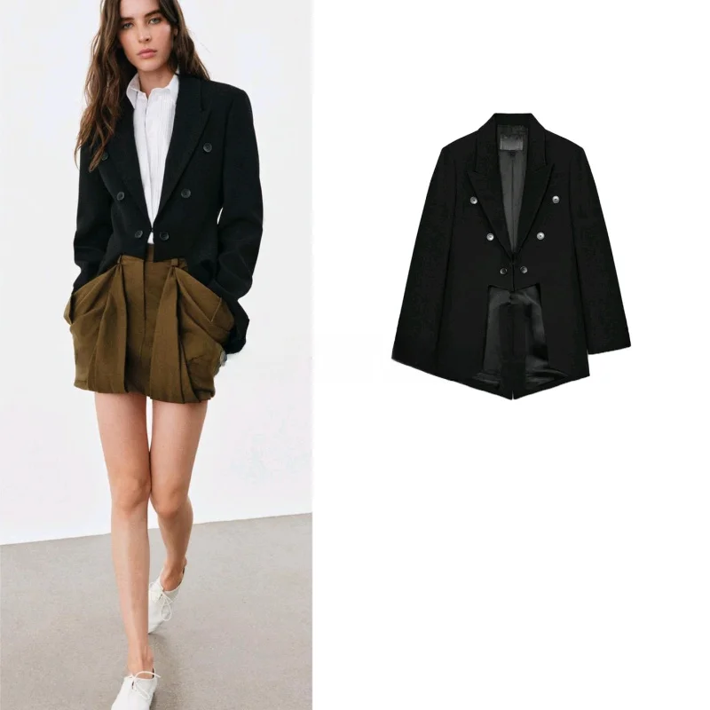 

Новый женский костюм весенней коллекции: пиджак с асимметричным подолом, длинными рукавами, отложным воротником, двубортный, из полиэфирного волокна.