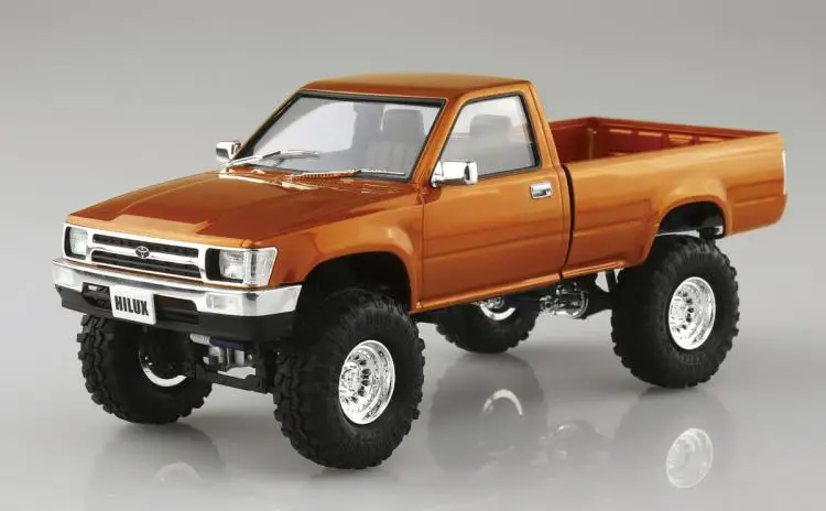 Aoshima Plastic Assembled Car Model 1/24 Scale  RN80 Hilux Long Bed Lifting Up 1995 Model Kit 05802