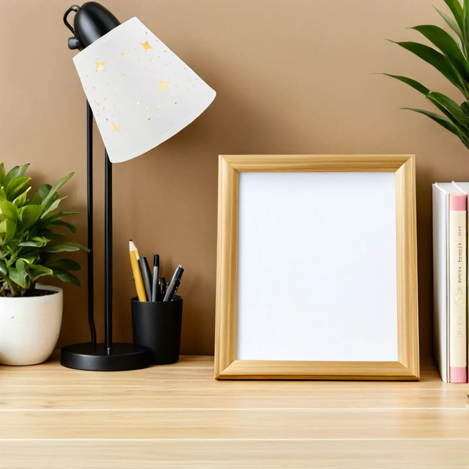 

Декоративный светильник-клипса с вырезанным узором в виде звезды, для настольных, напольных, настенных и потолочных ламп, миниатюрный металлический сменный плафон в форме бочонка