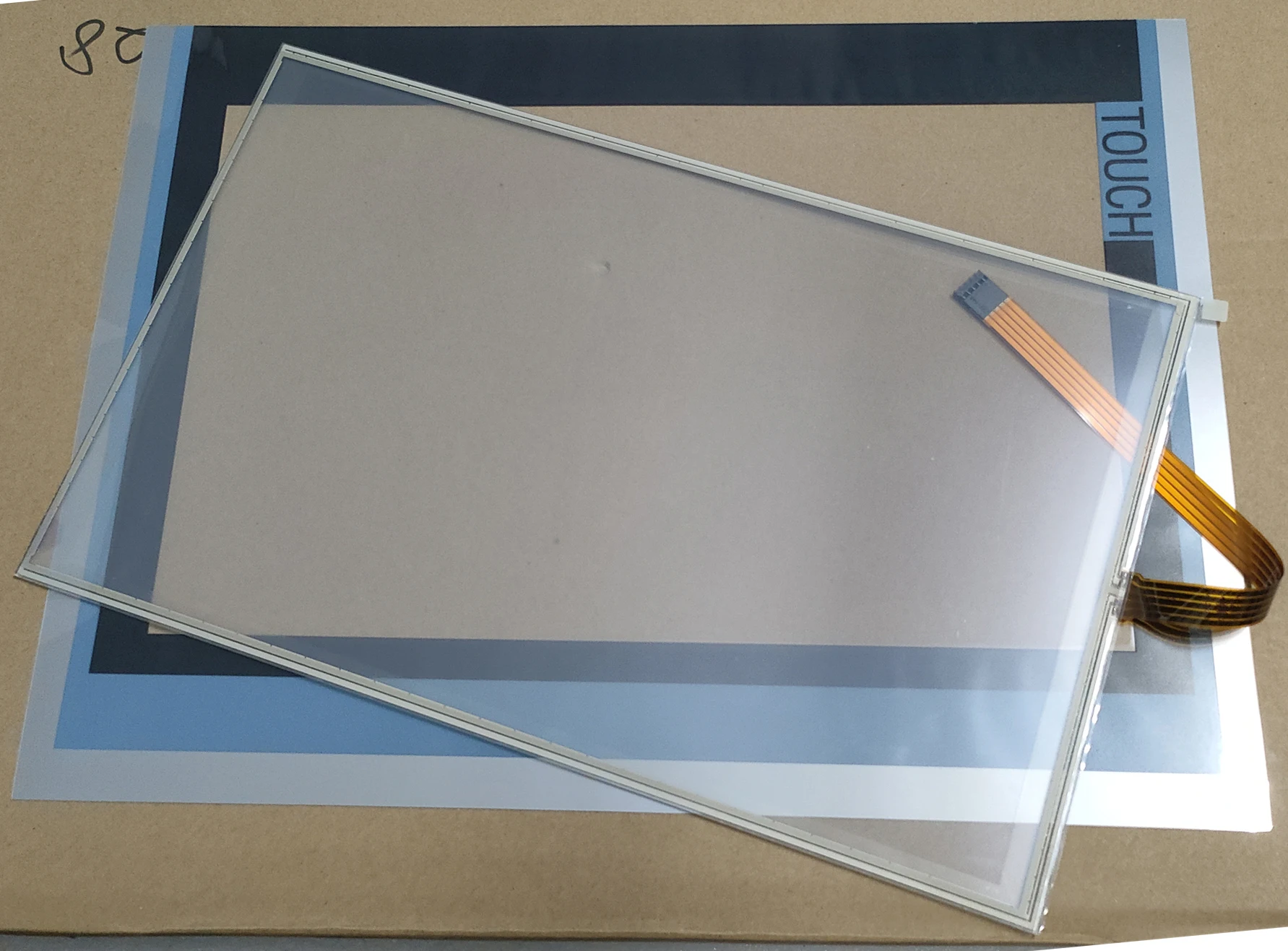 

IPC677D-15'' 6AV7260-0AA10-0XX2 6AV2124-6QJ00-0AX1 Защитные пленки и сенсорные панели